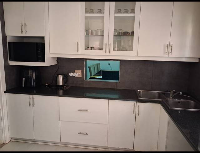 5 BEDROOM HOUSE FOR SALE IN BLUFF